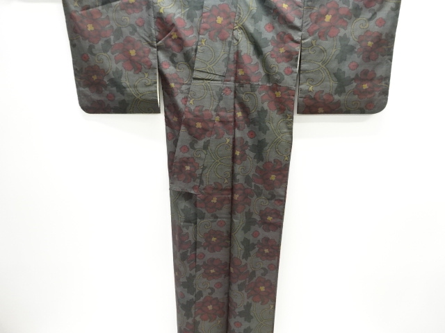  牡丹唐草模様織り出し本場泥大島紬着物(5マルキ)